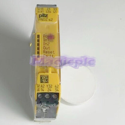 new 1pcs Pilz PNOZ S2 750102 Safety Relay