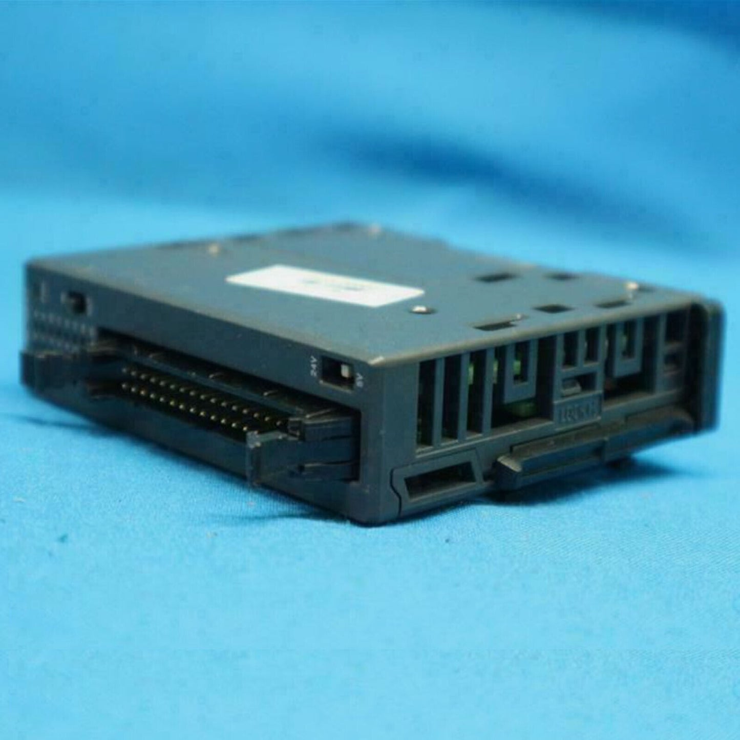 Keyence KV-NC16EXT programmable controller - KEYENCE