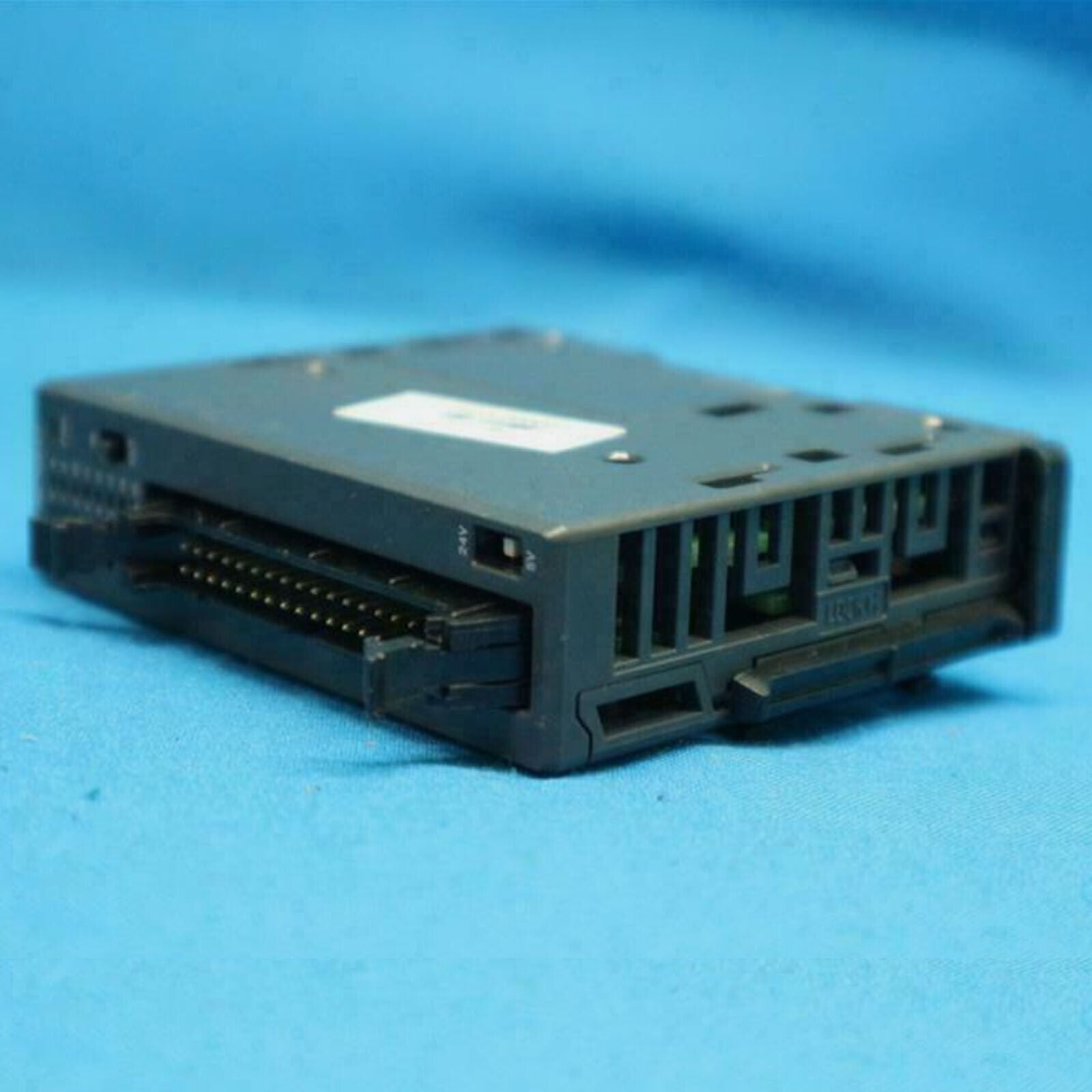 Keyence KV-NC16EXT programmable controller - KEYENCE