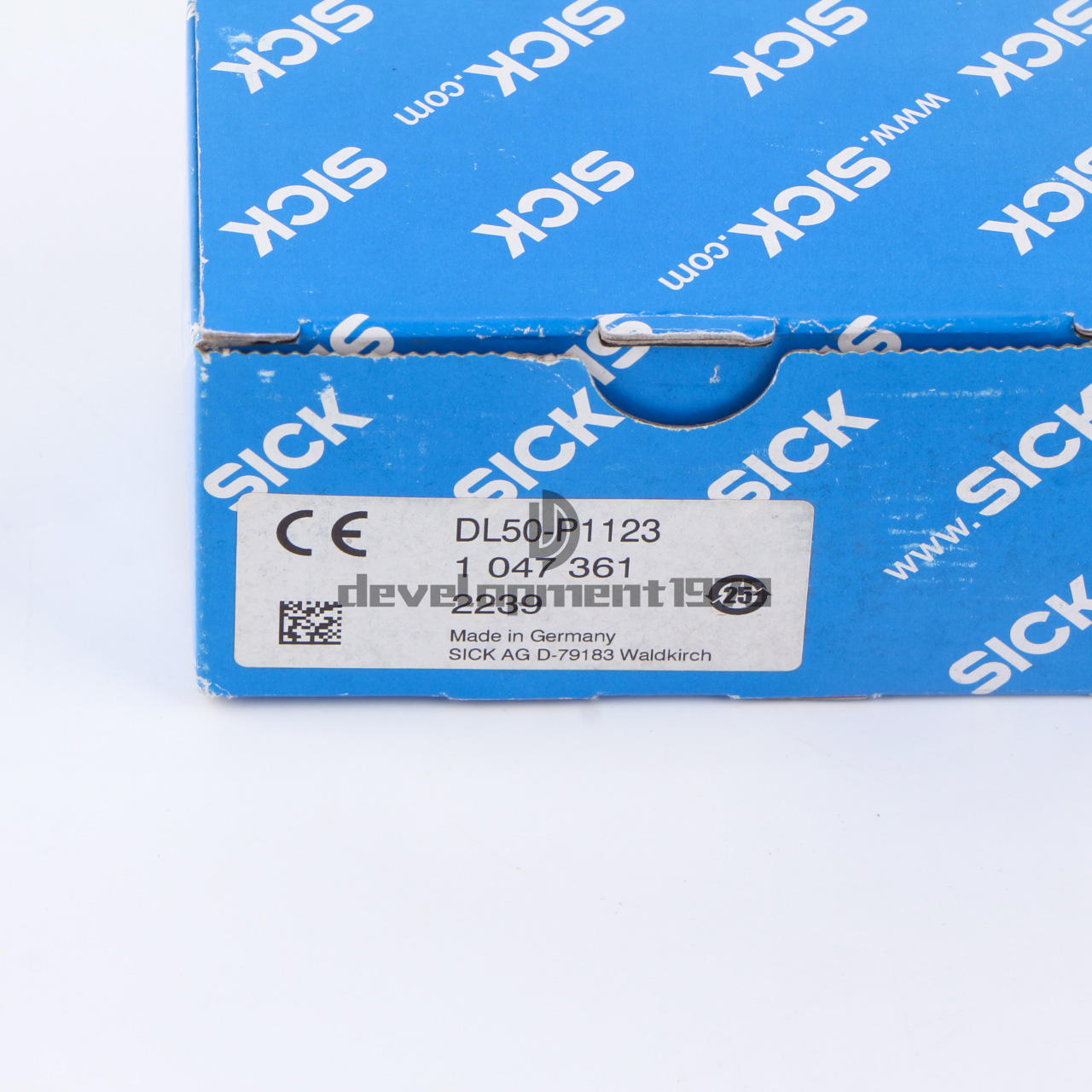 new ONE SICK distance sensor DL50-P1123