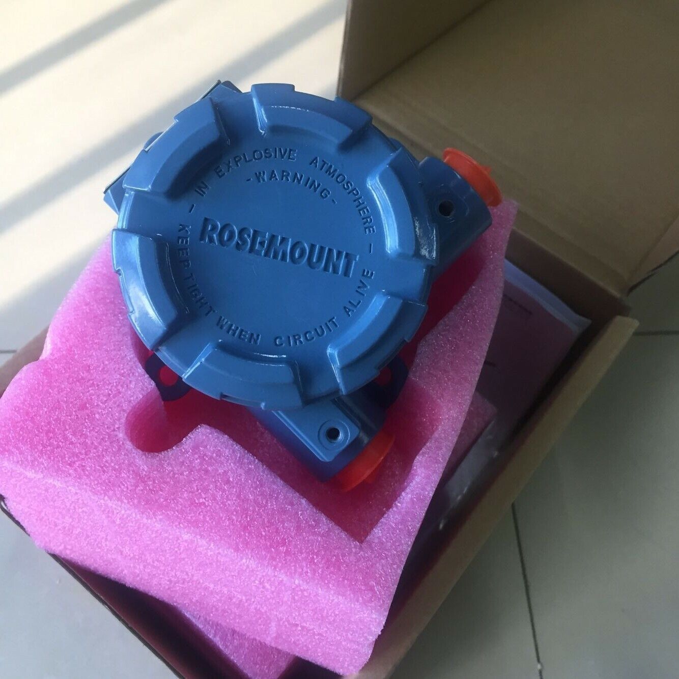 new Rosemount temperature transmitter 248HAK5U2NS with enclosure junction box - ROSEMOUNT