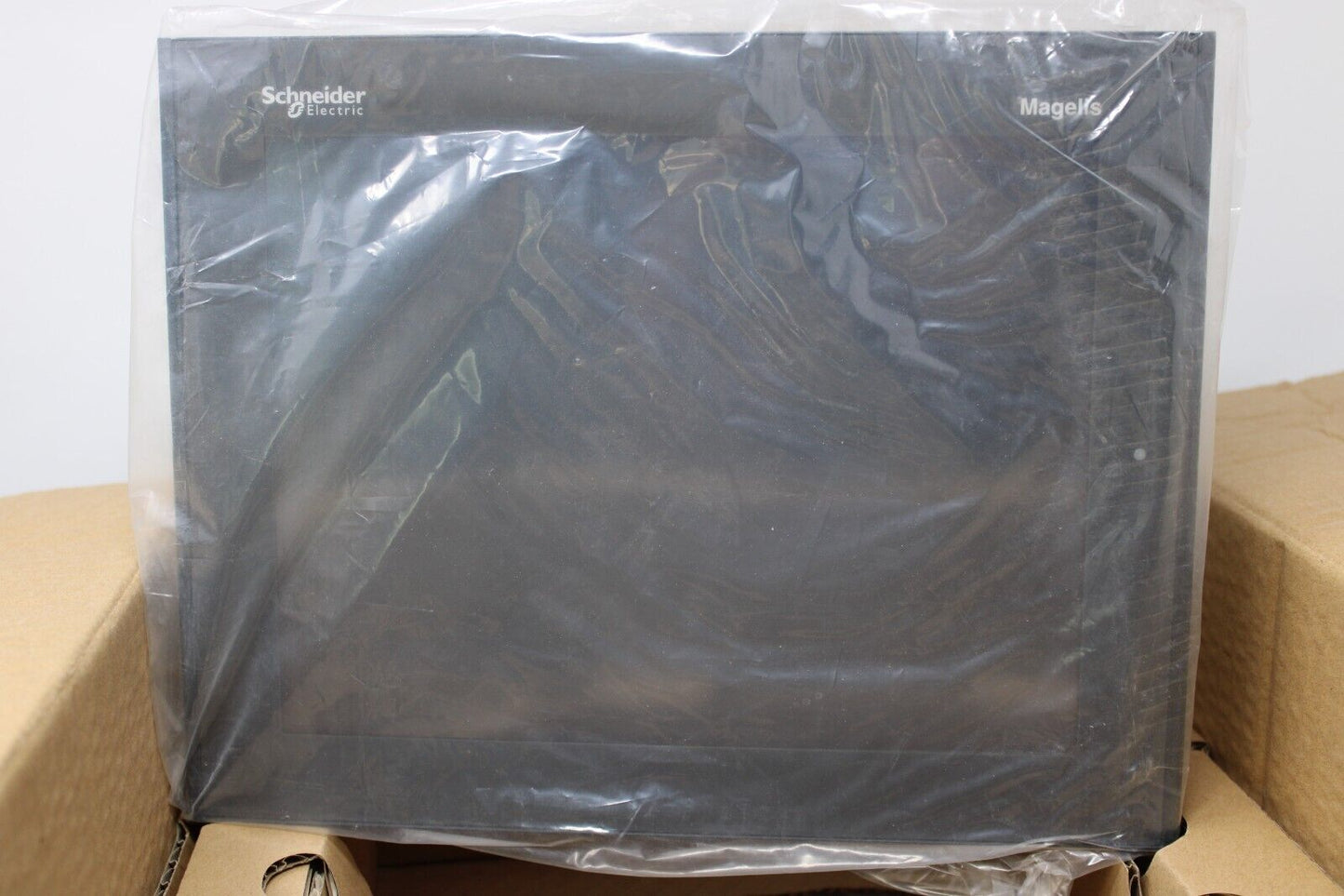 new Schneider Electric XBTGT5340 Touch Screen HMI - SCHNEIDER ELECTRIC