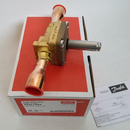 1pcs EVR15 032L1225 For Danfoss Solenoid Valve Free Shipping