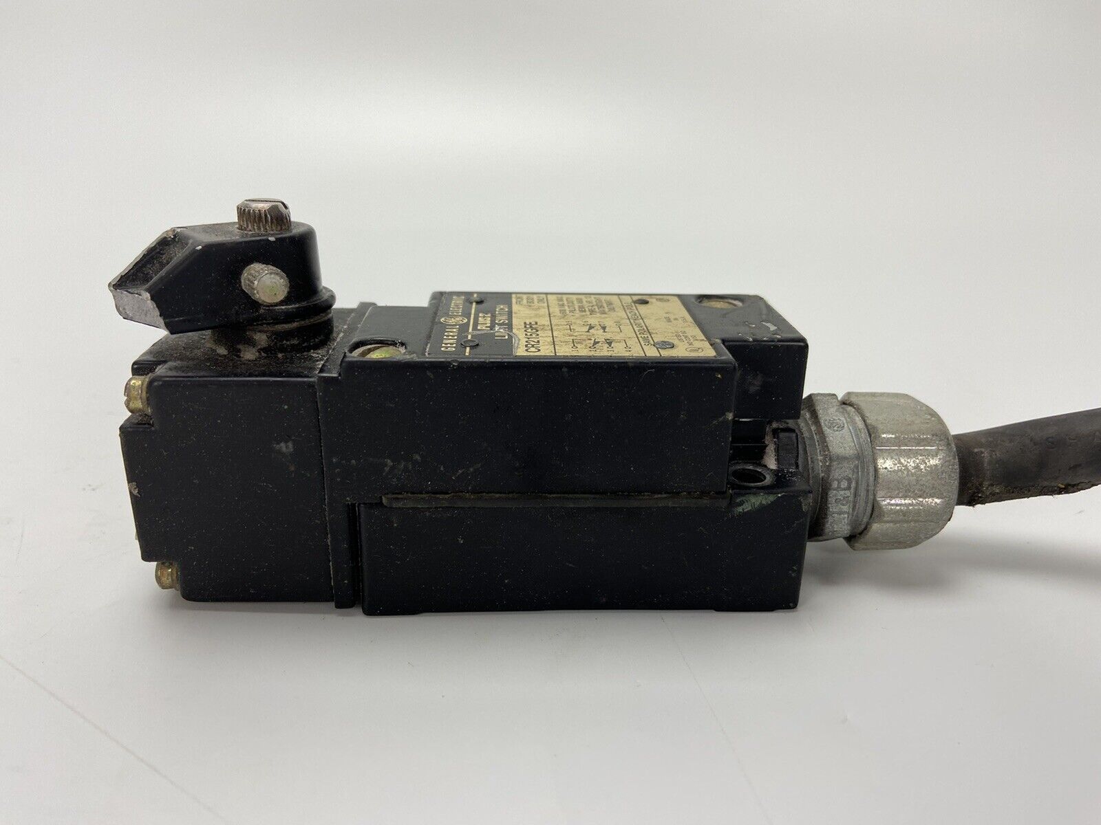 GE General Electrical CR215GFE Limit Switch Body Only - GE CR215GFE Limit Switch Body Only - GE