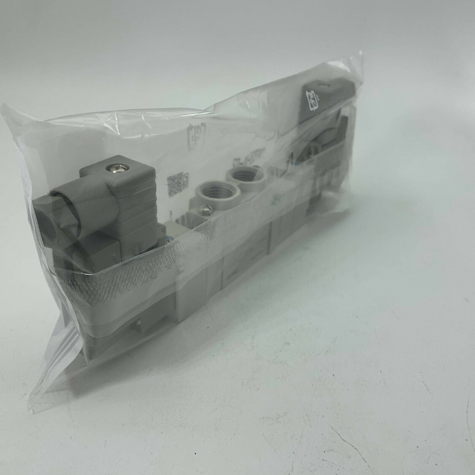 new 1PC SMC SY3140-5LZE - SMC