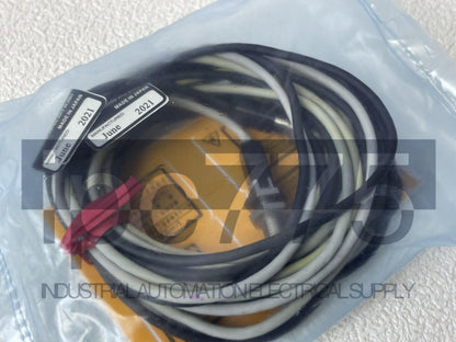 New 1PCS Keyence Laser Sensor LV-S71 - KEYENCE