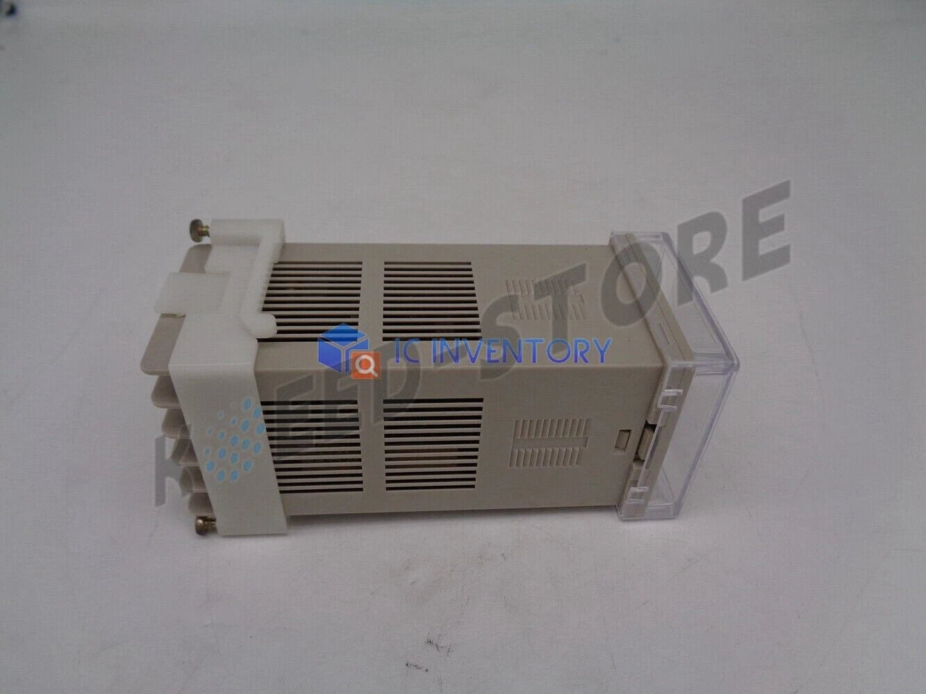1PCS Omron E5CS-R1PX thermostat