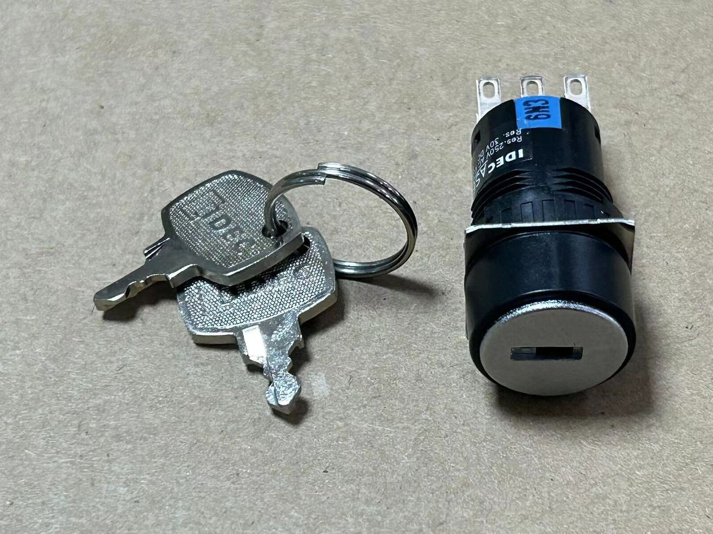 new Yaskawa robot key switch DX100 JZRCR-YPP01-1 teach pendant selector switch - YASKAWA