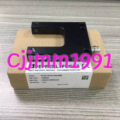 1PC P+F GL30-IR/32/40a/98a sensor with model number 198052 - P+F