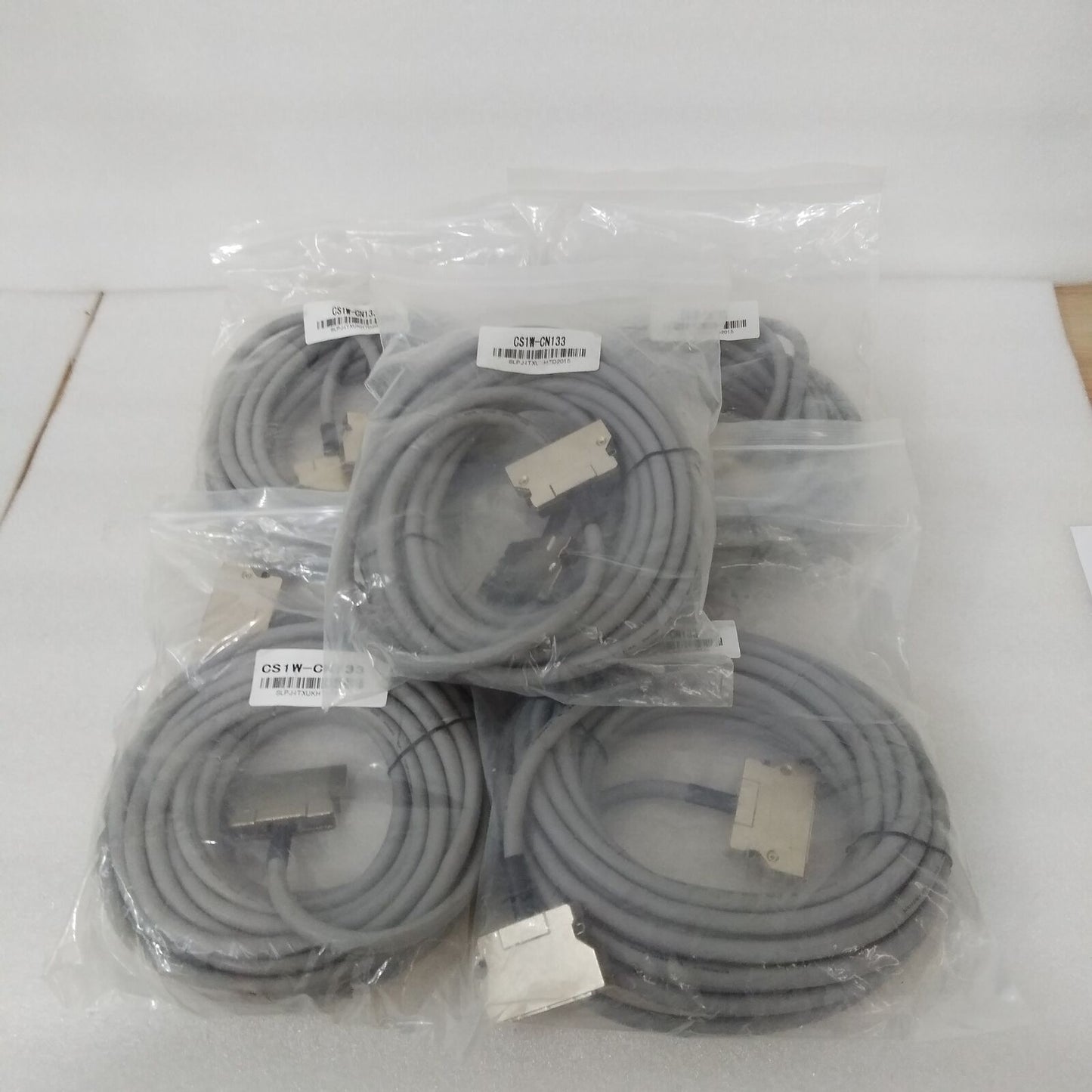 New Omron CS1W-CN133 Cable Within 24 Hours - OMRON