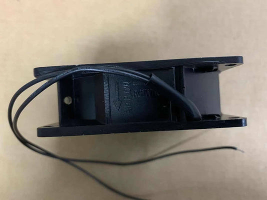 new 1pcs Commonwealth FP-108AX S1B AC220V/240V 0.12/0.10A 80*80*25mm 2Wire cooling