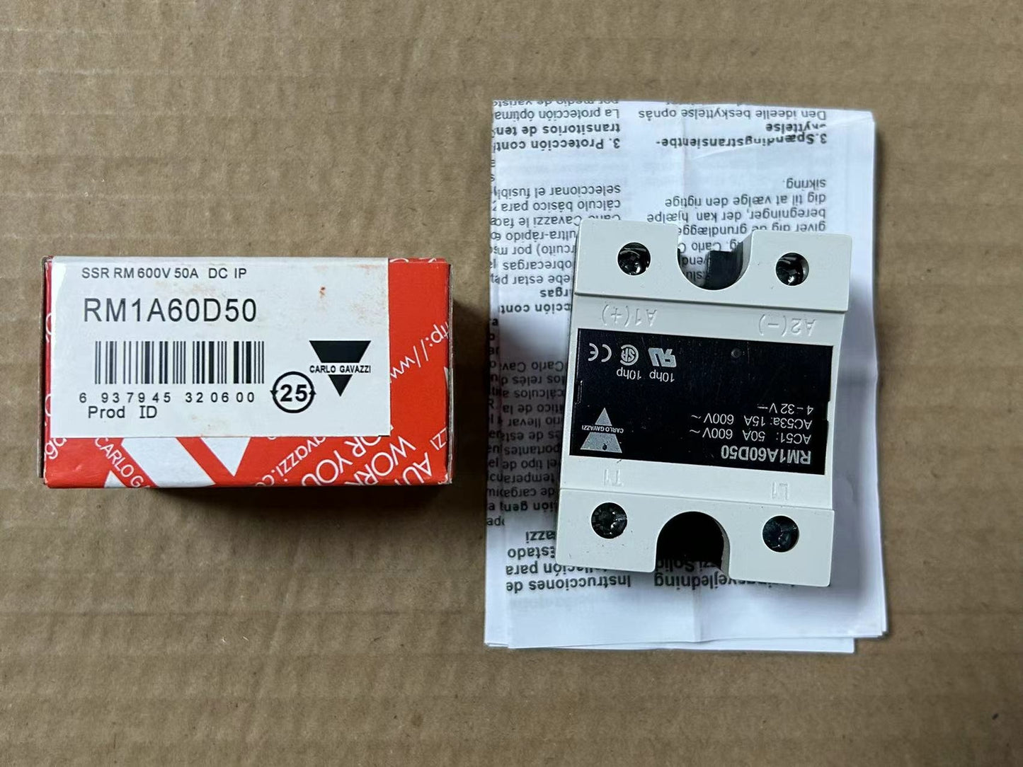 new 1pcs CARLO GAVAZZI RM1A60D50 solid state relay