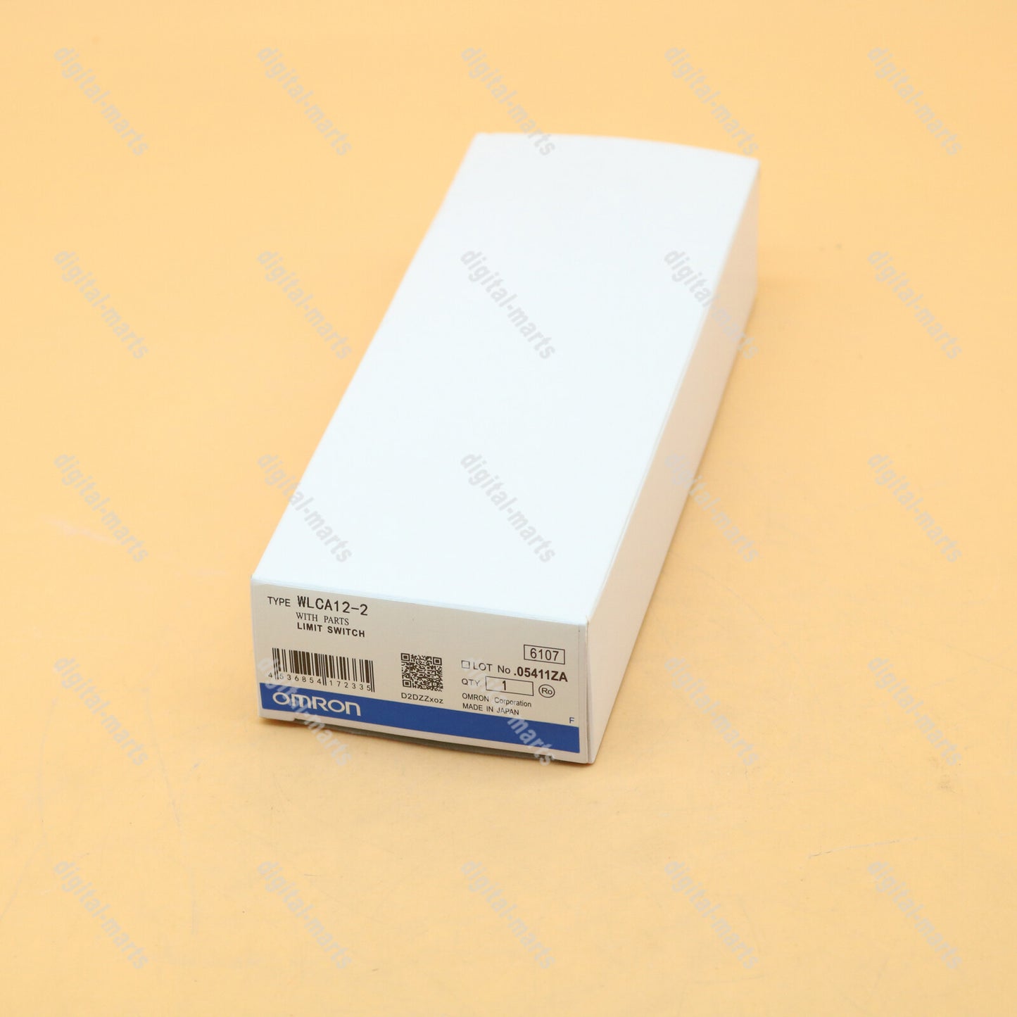 new 1PC omron In Box Limit Switch WLCA12-2 WLCA122 1 year