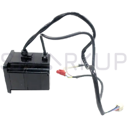 new  In Box YASKAWA SGMPH-02A1A-YR32 Servo Motor