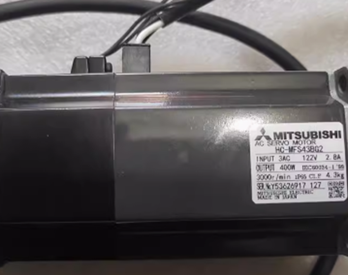 new 1PC   In Box MITSUBISHI HC-MFS43BG2 Servo Motor