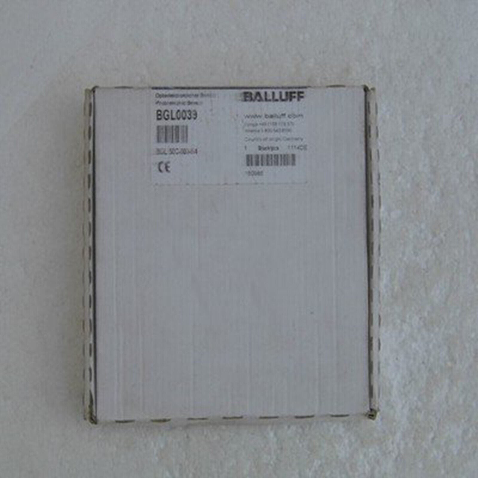 new 1pcs  balluff BGL 50C-003-S4 Photoelectric sensor SHIP