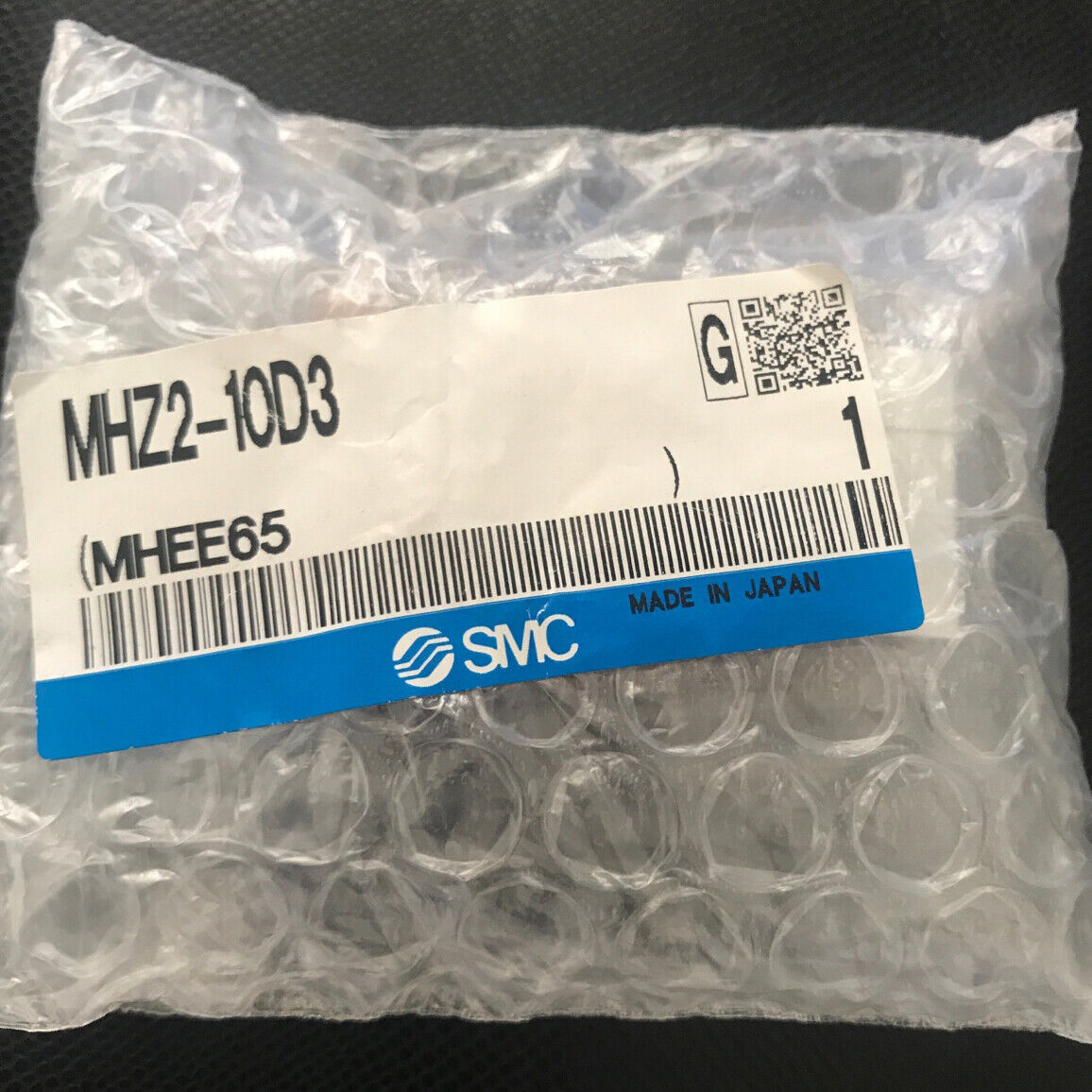 ONE SMC MHZ2-10D3 Finger Cylinder - SMC