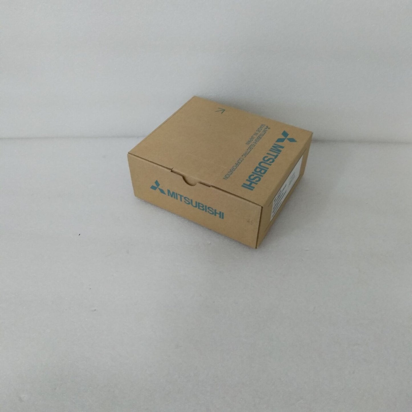 MITSUBISHI SERVO DRIVE MR-C20A: 24-Hour Sentence within - MITSUBISHI