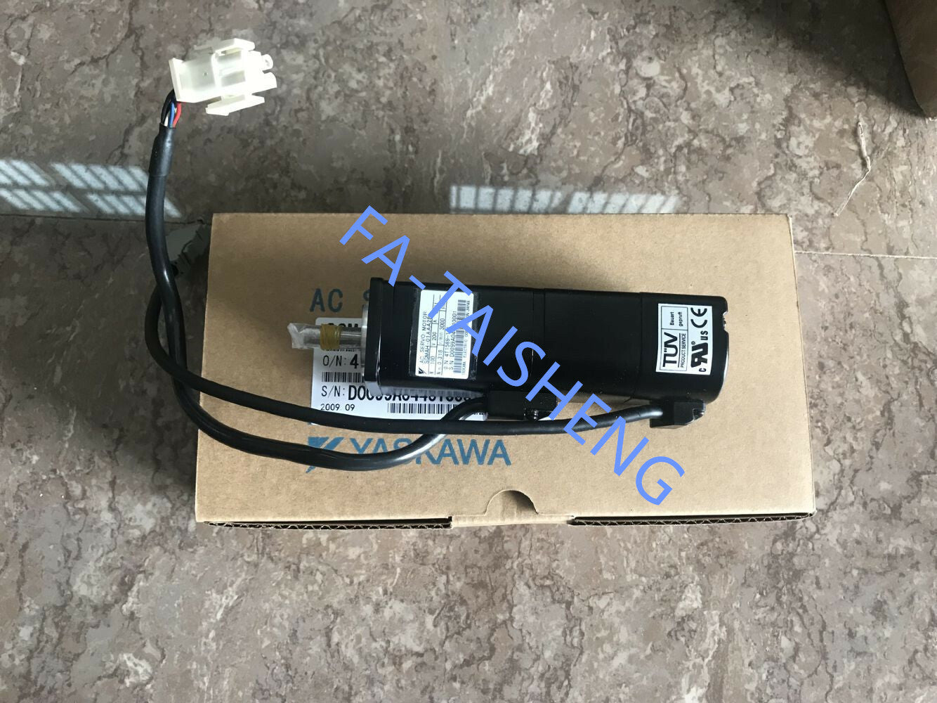 YASKAWA AC SERVO MOTOR SGMAH-01AAA2B SGMAH01AAA2B