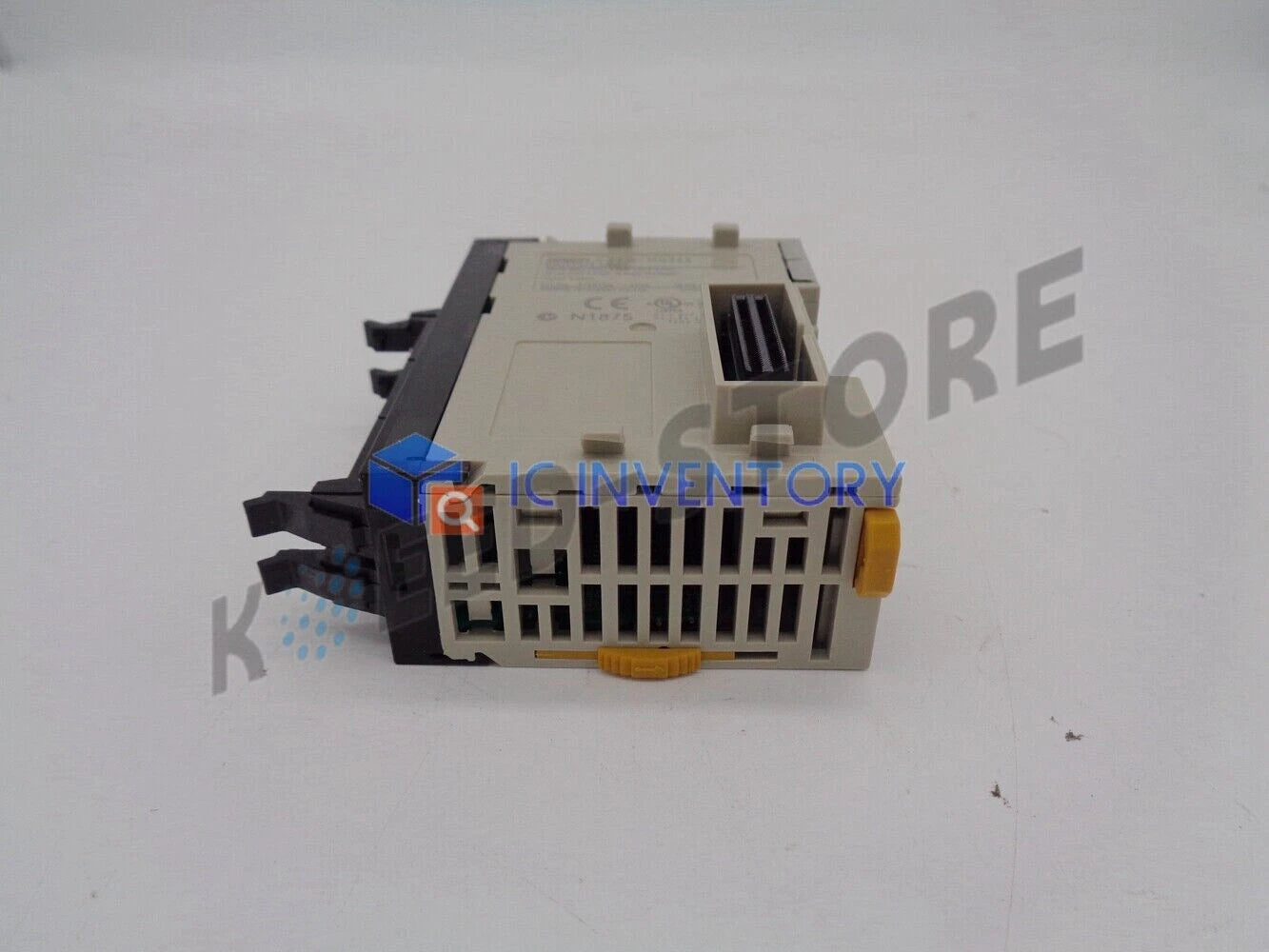 1PCS OMRON PLC CJ1W-OD263 CJ1WOD263