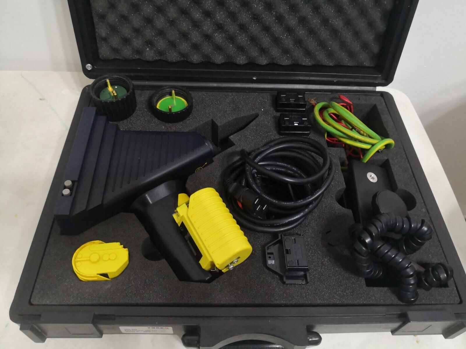 used Schaffner Teseq NSG435 ESD Simulator, 200V to 16kV, true air-discharge voltage - SCHAFFNER