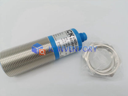 new SICK UM30213113 UM30-213113 ULTRASONIC SENSOR 0-10V 4-20 mA - SICK
