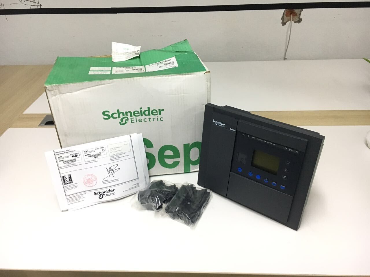 Schneider Digital Relay Sepam T40 59604 SHIP - SCHNEIDER