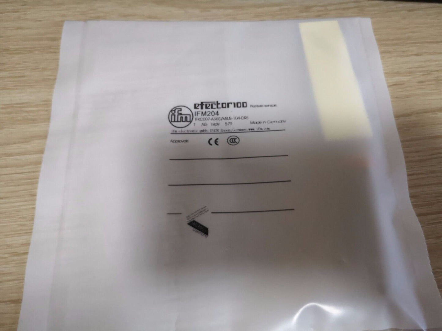 1PC IFM IFM204 Sensor