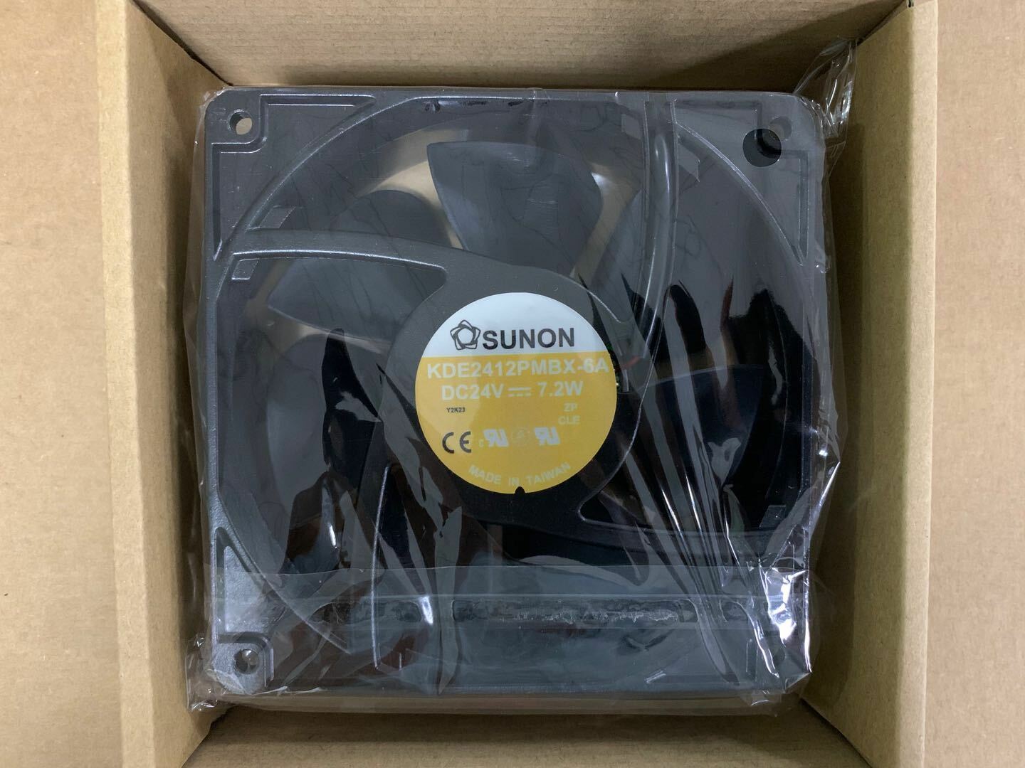 new 1pcs SUNON KDE2412AMBX-6A 12CM 24V 7.2W for Danfoss inverter fan