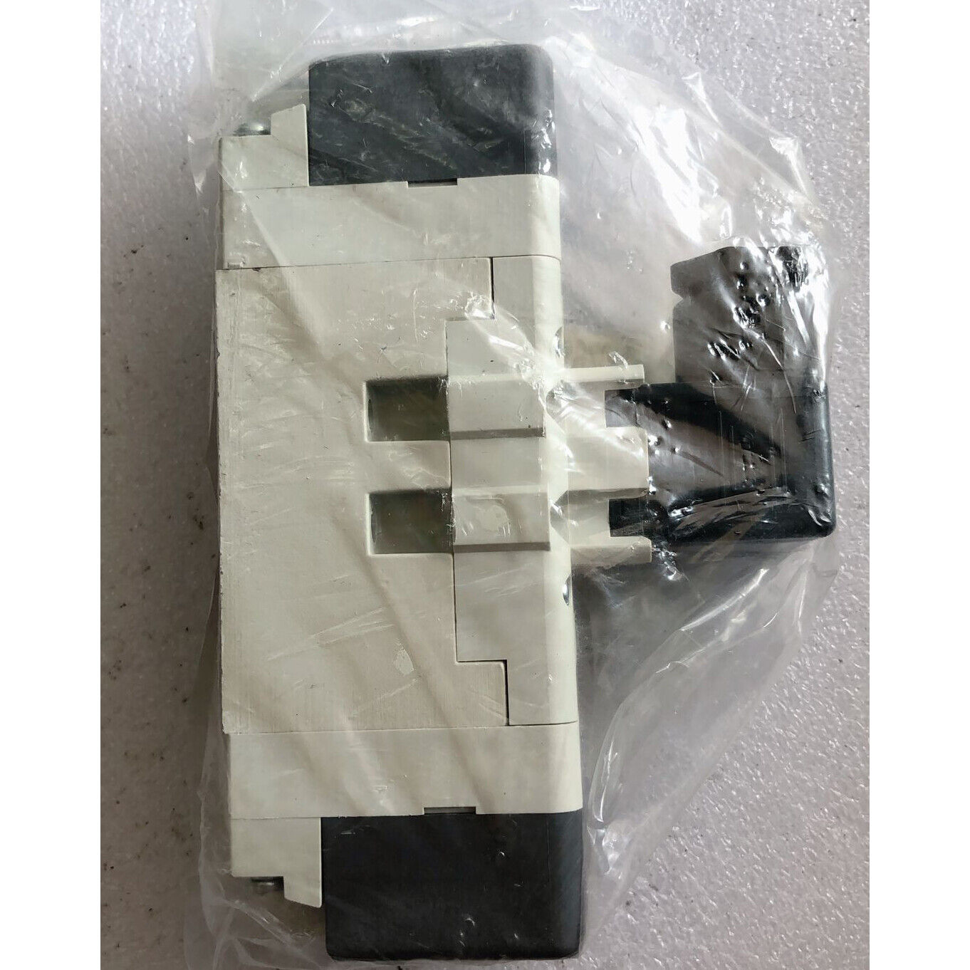 ONE SMC Solenoid valve VQ7-6-FG-D-3ZR - SMC