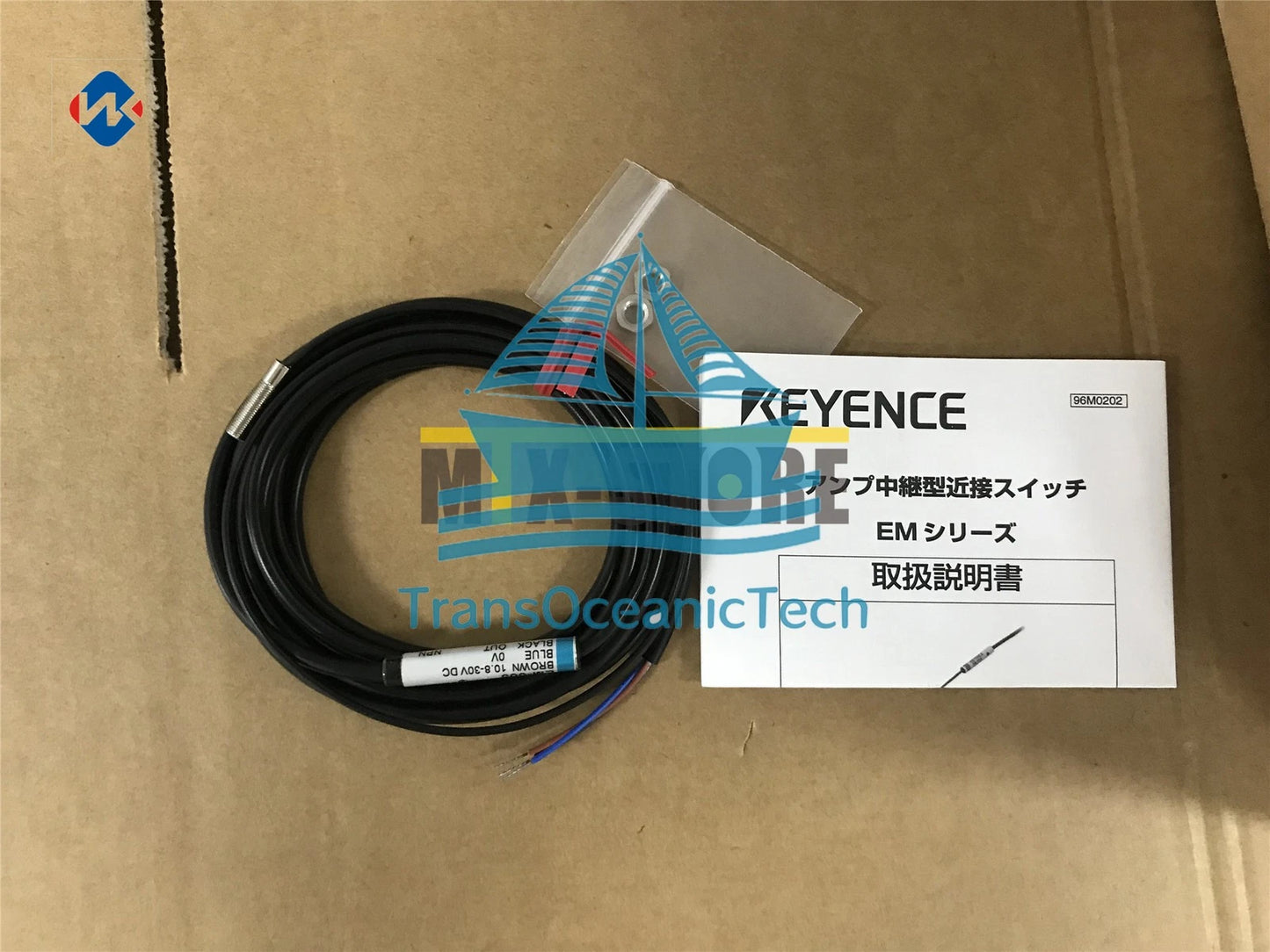 1pcs Keyence ones Proximity Sensor EM-005 EM005