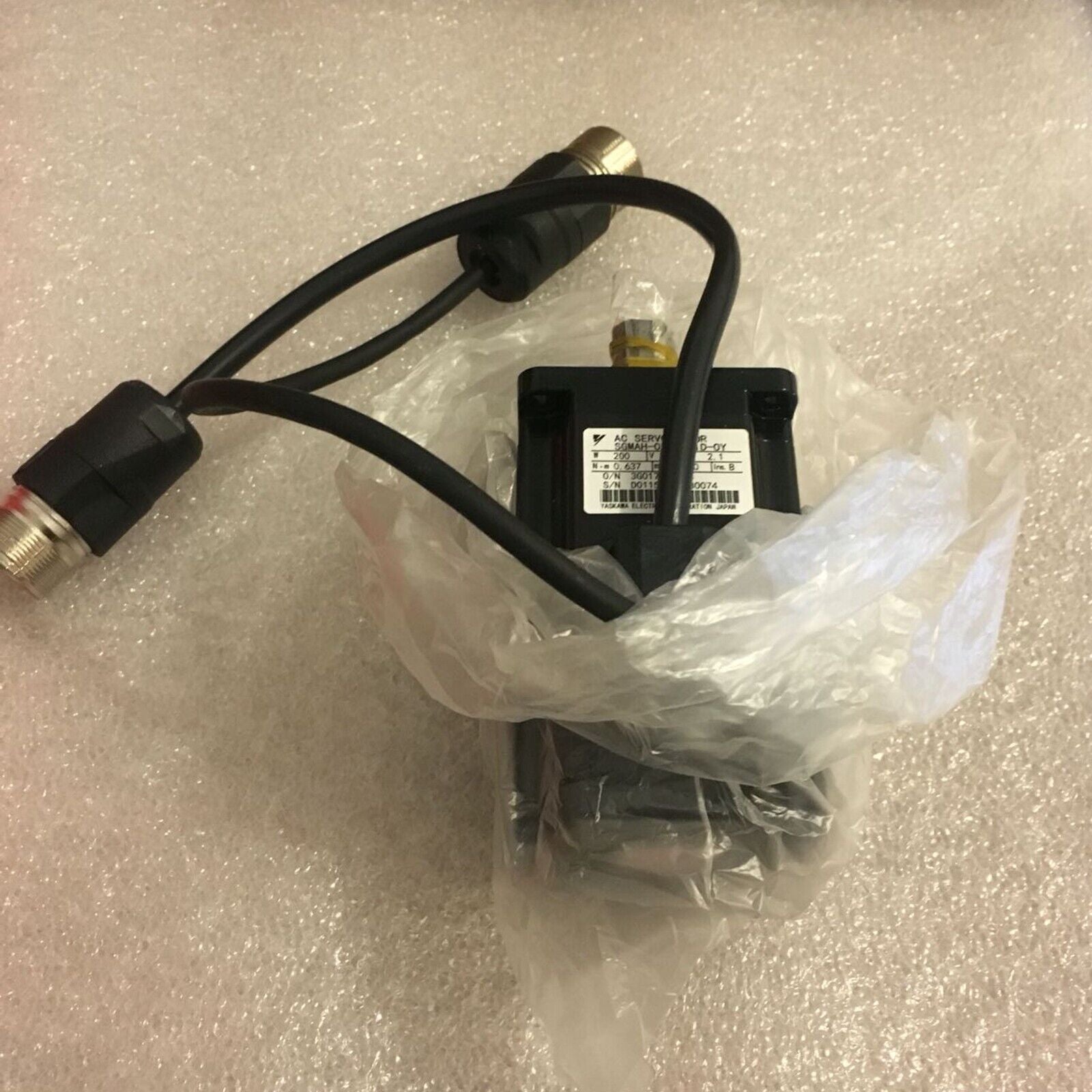 Yaskawa SGMAH-02AAA61D Servo Motor - YASKAWA
