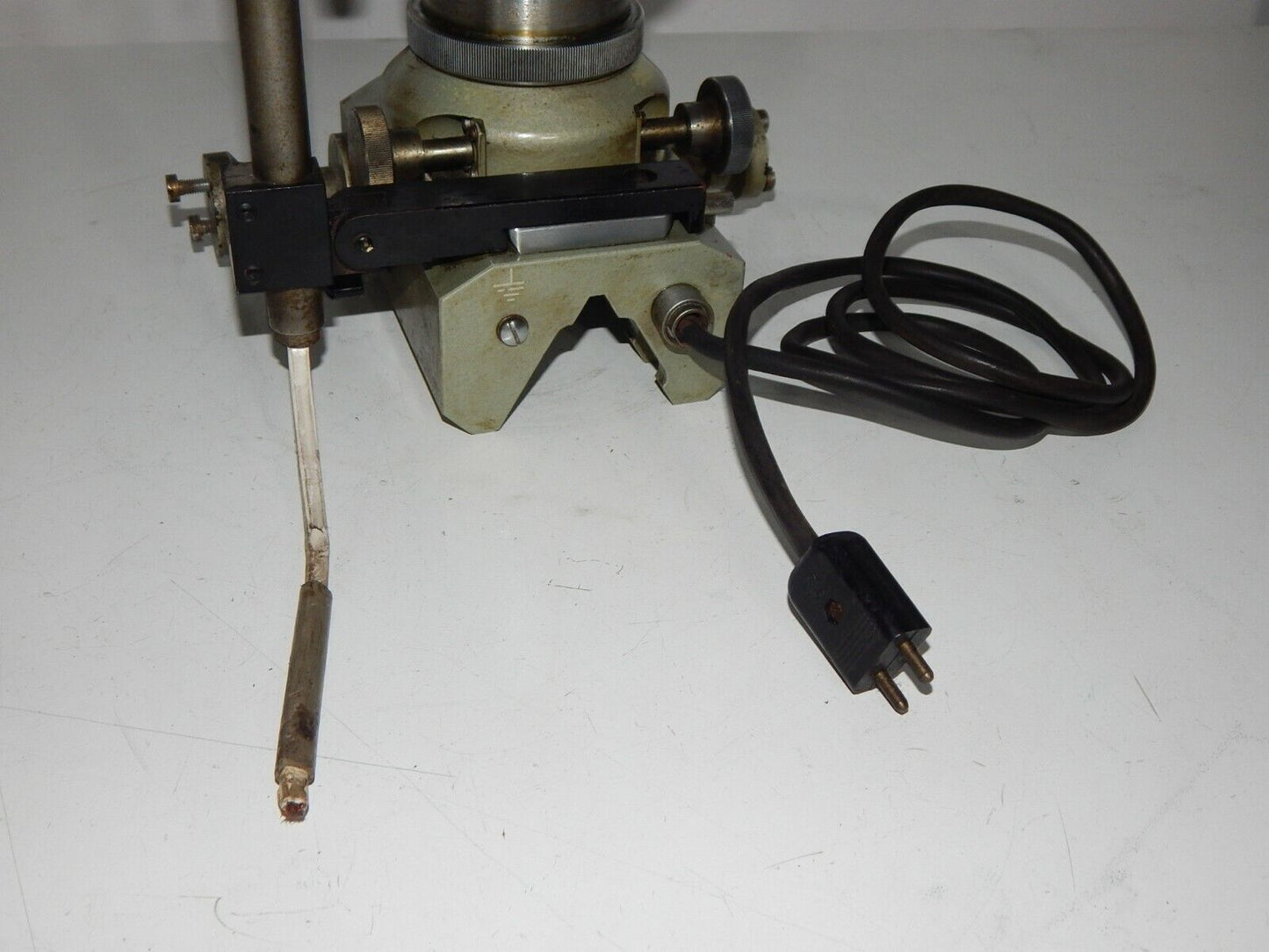 used Measuring device used for various measurements in laboratory and industrial settings with high precision measurements zeiss jena model - CARL ZEISS JENA