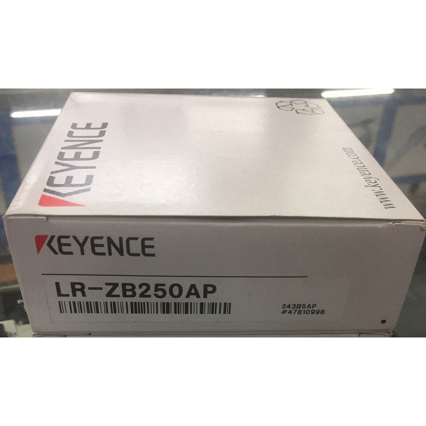 Keyence LR-ZB250AP Laser Sensor 1PC - KEYENCE