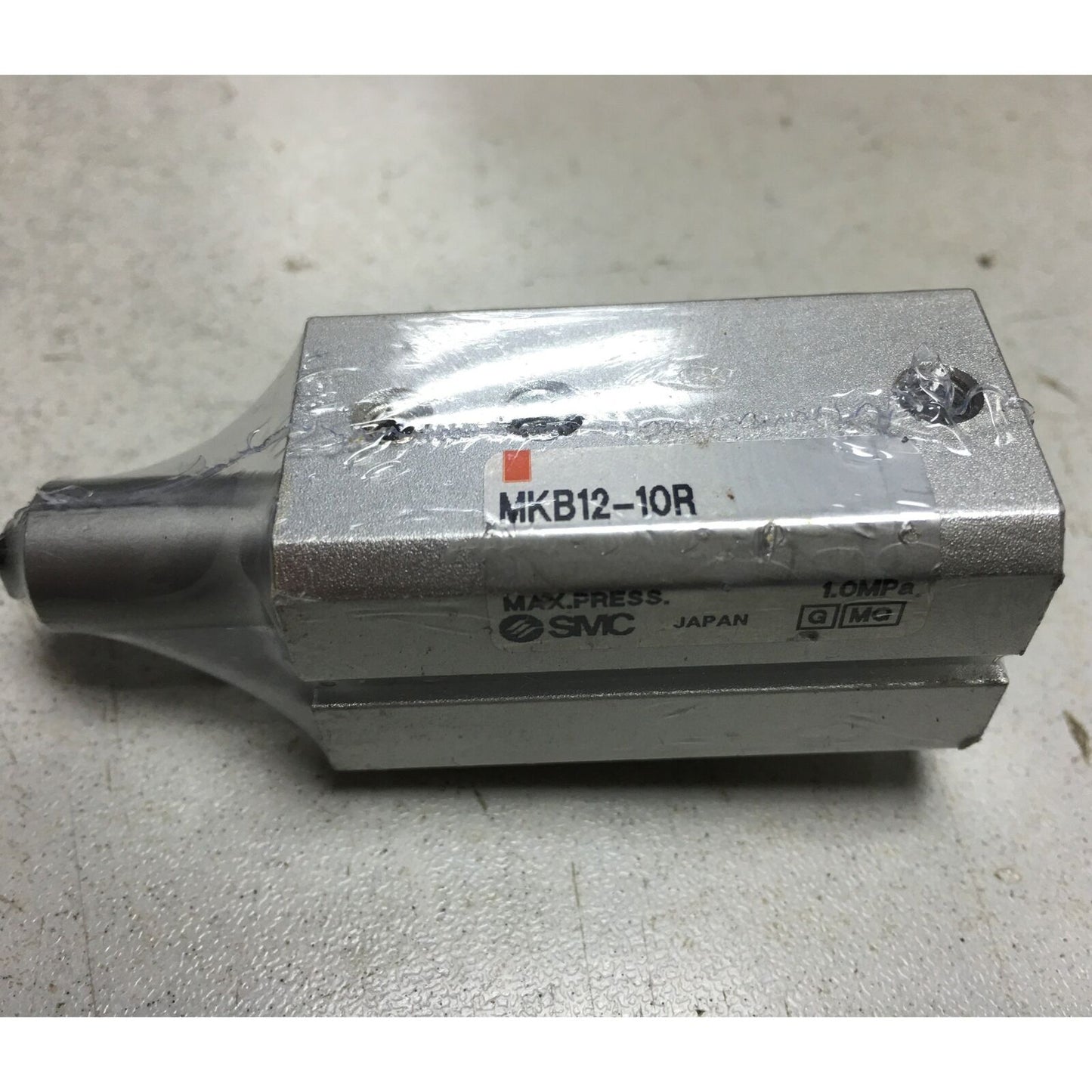 1PC SMC Rotary Clamp Cylinder MKB12-10R - SMC