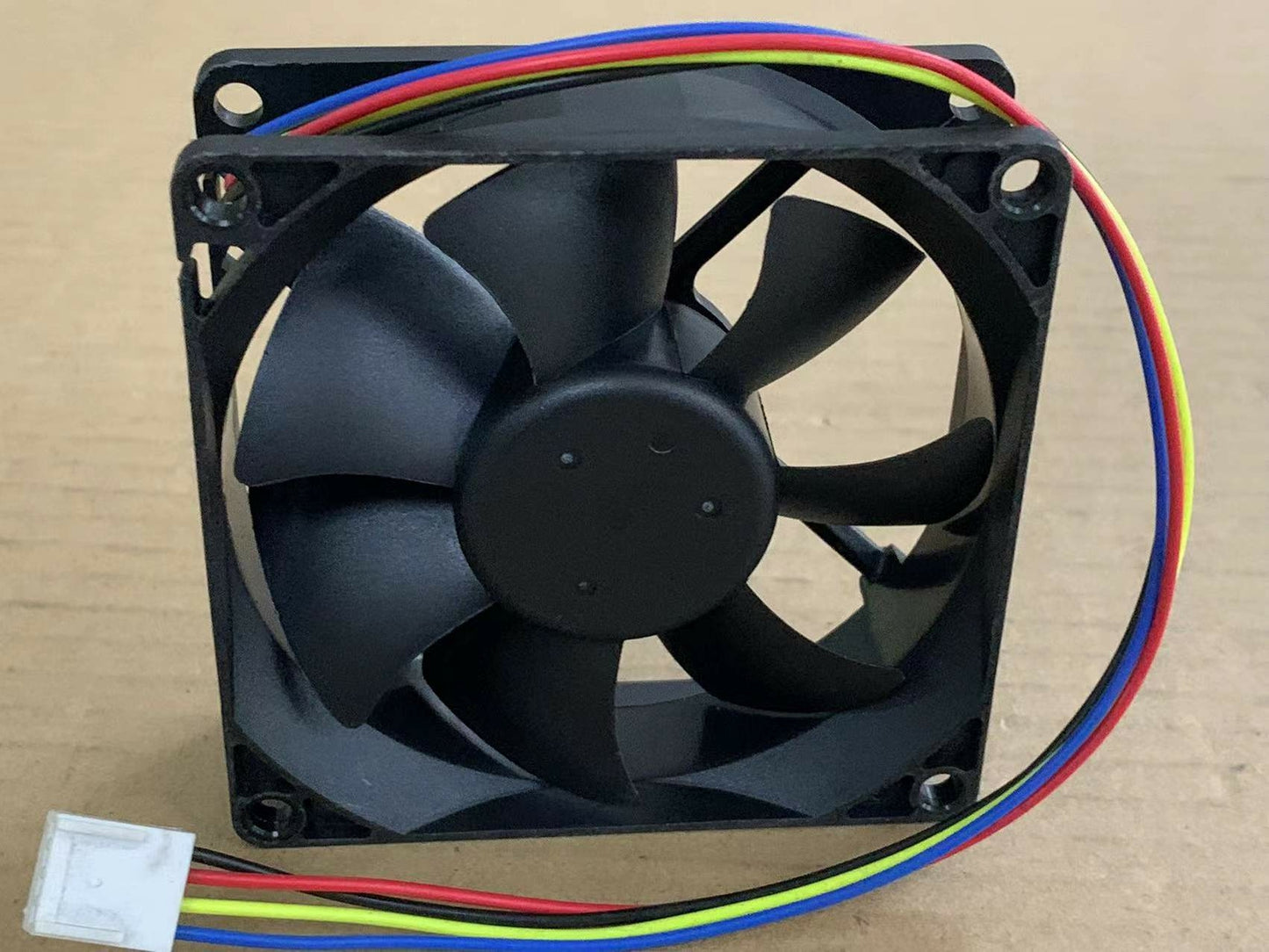 new Sanyo San Ace 80 9S0812P4F051 12V 0.13A 8CM 8025 4-wire PWM cooling fan