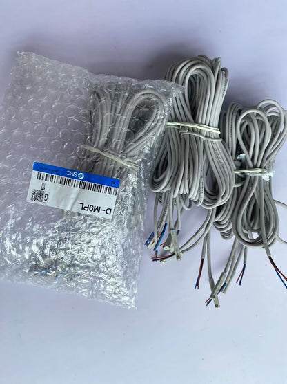 new 1PCS SMC D-M9PL DM9PL Auto Switch Sensor D-M9P - SMC