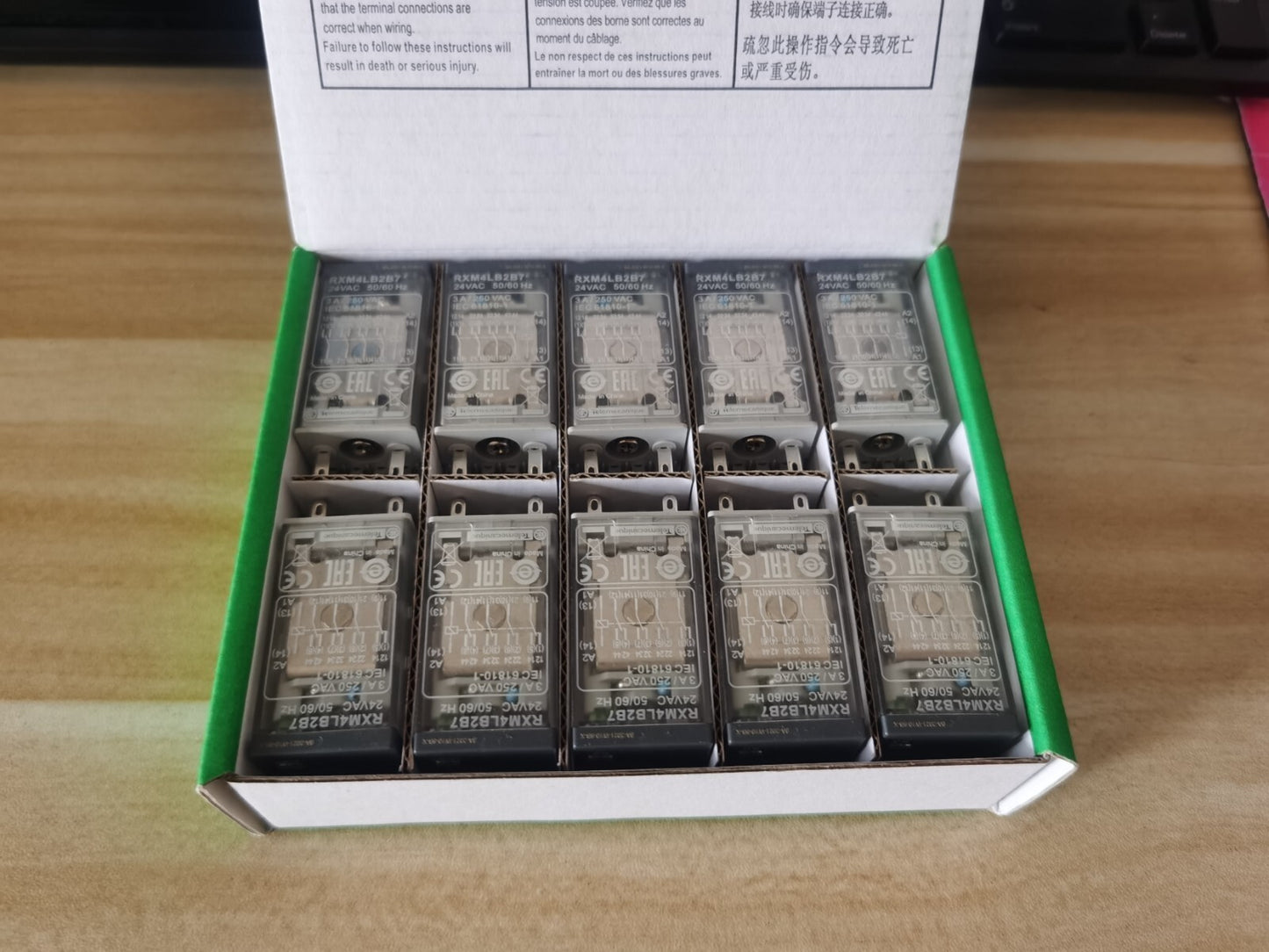 10PCS/1Box Schneider RXM4LB2B7 Miniature Relays 24VAC In Box