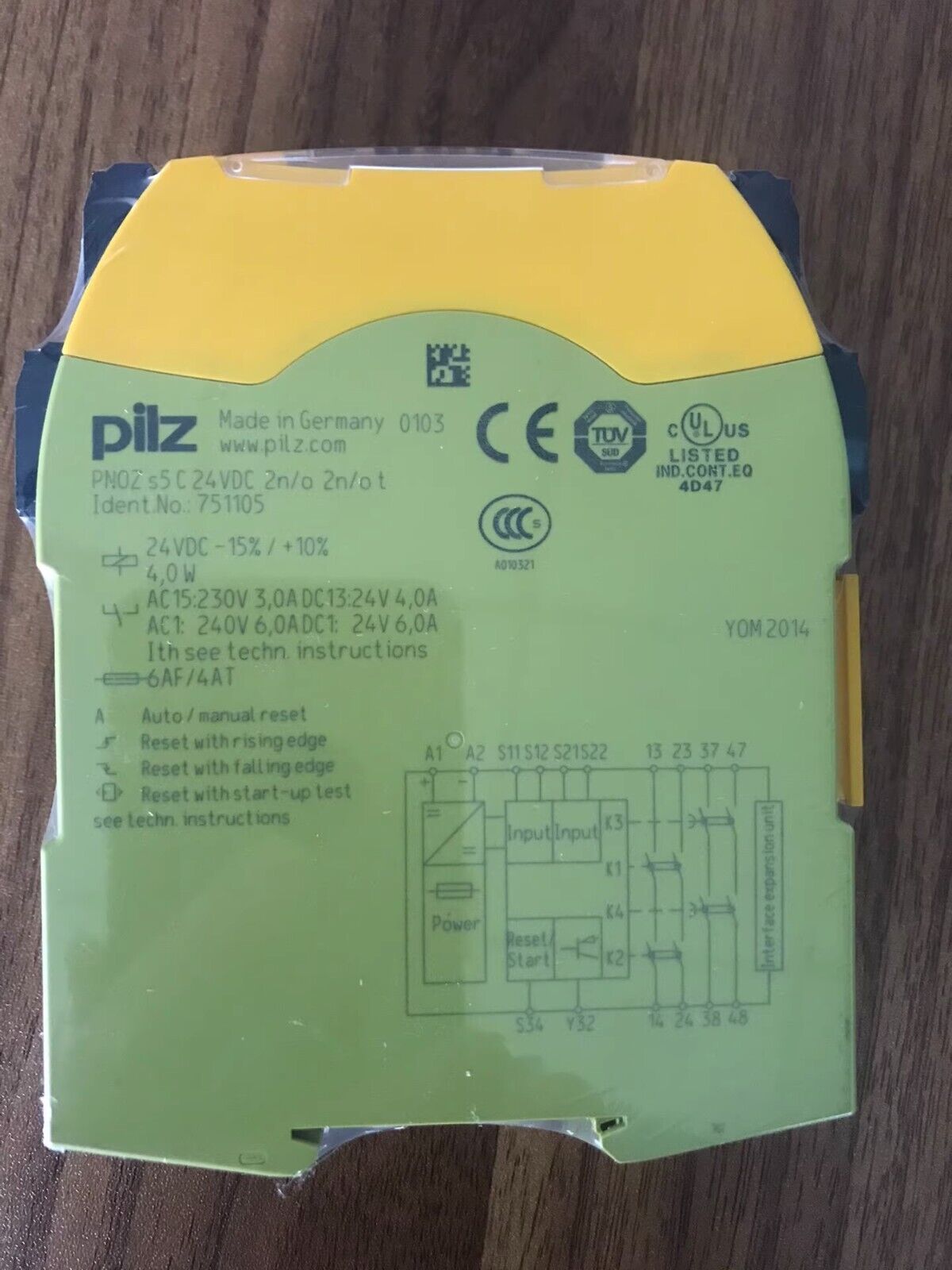 Pilz 751105 Safety Relay | Industrial Safety Relay | 751105 Model - PILZ