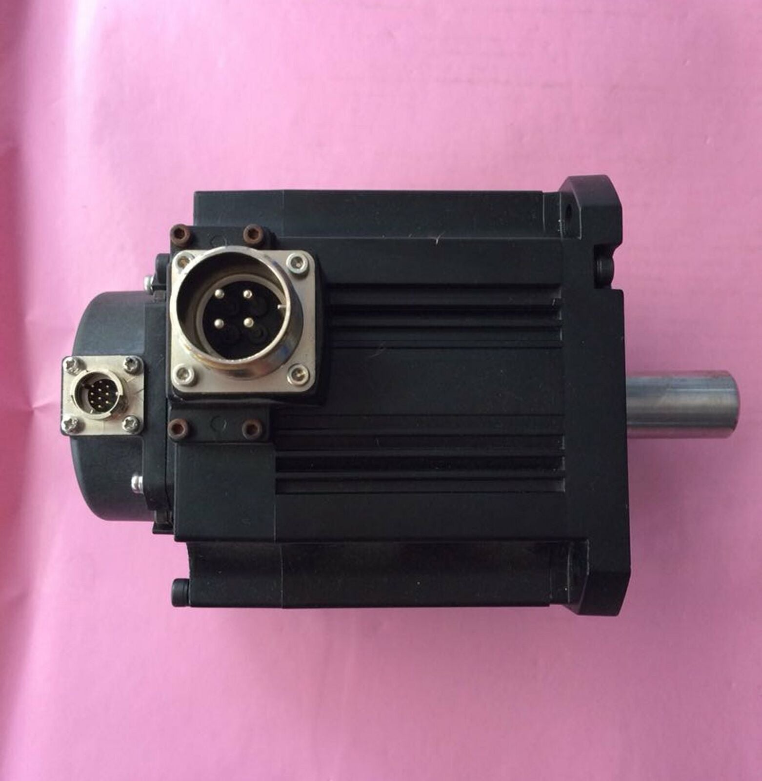 Mitsubishi Servo Motor HF-SP152 – Tested and in Good Condition - MITSUBISHI