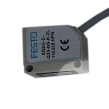 FESTO sensor model SOEG-E-Q30-NS-K-2L 165320 - FESTO