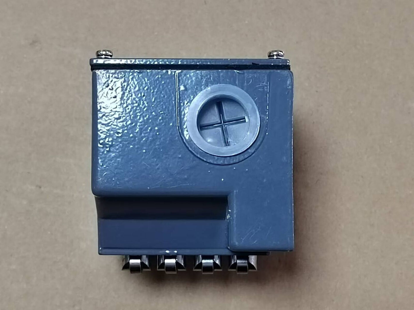 new EUCHNER SN04R12-502-M Limit Switch