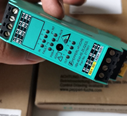PEPPERL+FUCHS VBA-4E4A-KE-ZEJQ/E2L AS-Interface Sensor/Actuator Modul - PEPPERL+FUCHS