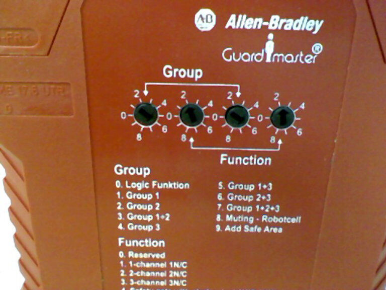 ALLEN BRADLEY 440R-W23218 SERIES A RELAY 220V 50Hz 30A 20 Contact Points RS485 - ALLEN BRADLEY