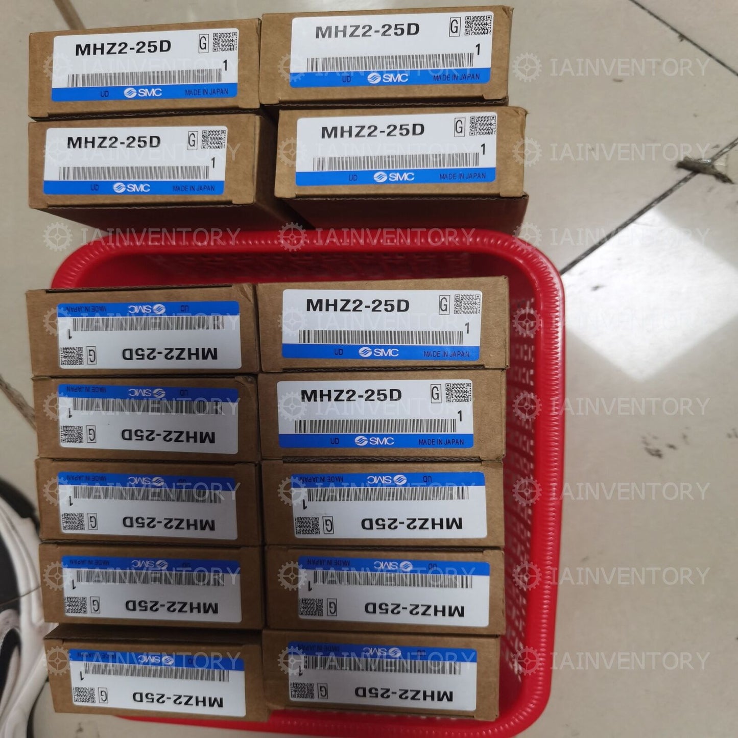 New SMC MHZ2-25D Pneumatic Parallel Air Gripper Cylinder - SMC