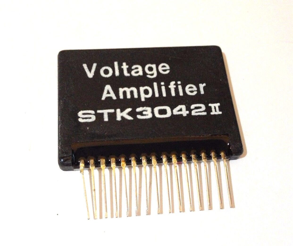 STK3042II Sanyo IC + Heat Sink Compound - Enhanced Thermal Management with Advanced IC and Heat Sink Design - SANYO