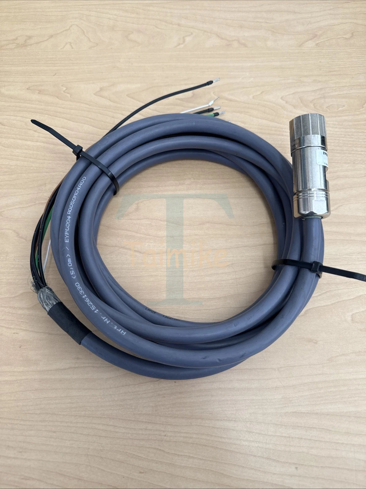 ! Lenze EYP0004A0050M04A00 Motor Power Cable 15261330 - 5m