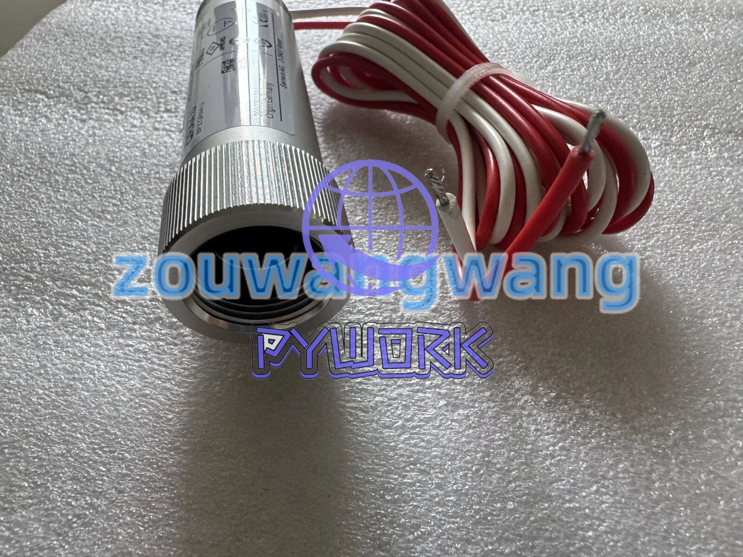 1PCS QRA4.U flame detector#