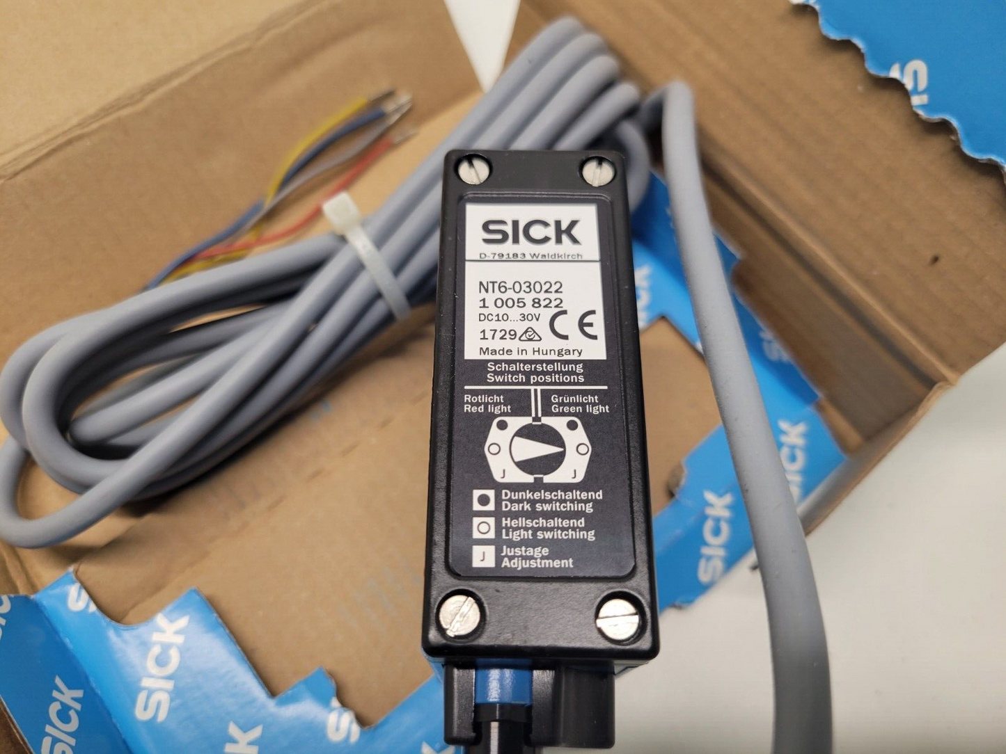 new OLD STOCK! SICK CONTRAST SENSOR NT6-03022 - SICK