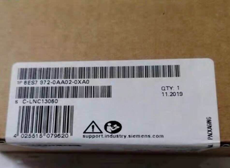 new  Sealed Siemens 6ES7972-0AA02-0XA0 6ES7 972-0AA02-0XA0